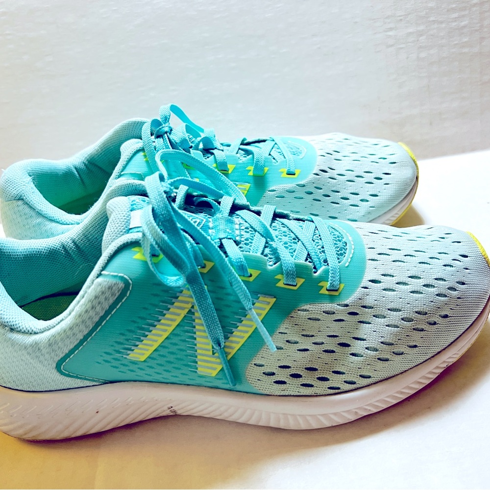 Ladies Mint Green Nike